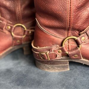 Frye Brown Leather Interior